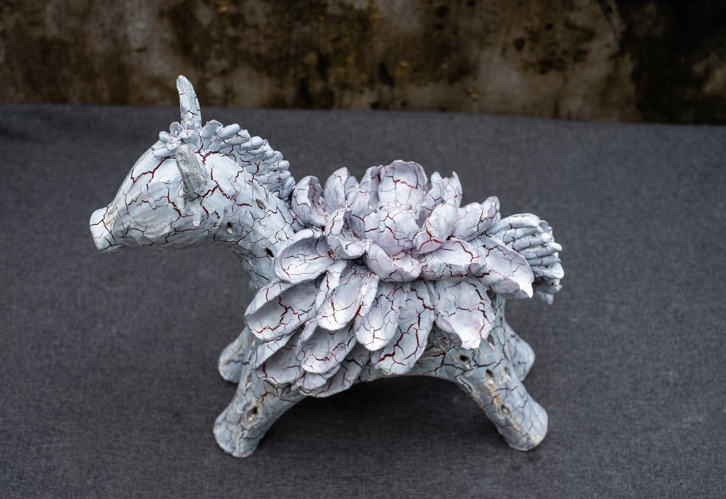 Céleste Céramique – Handgefertigte Keramik-Pferdeskulptur