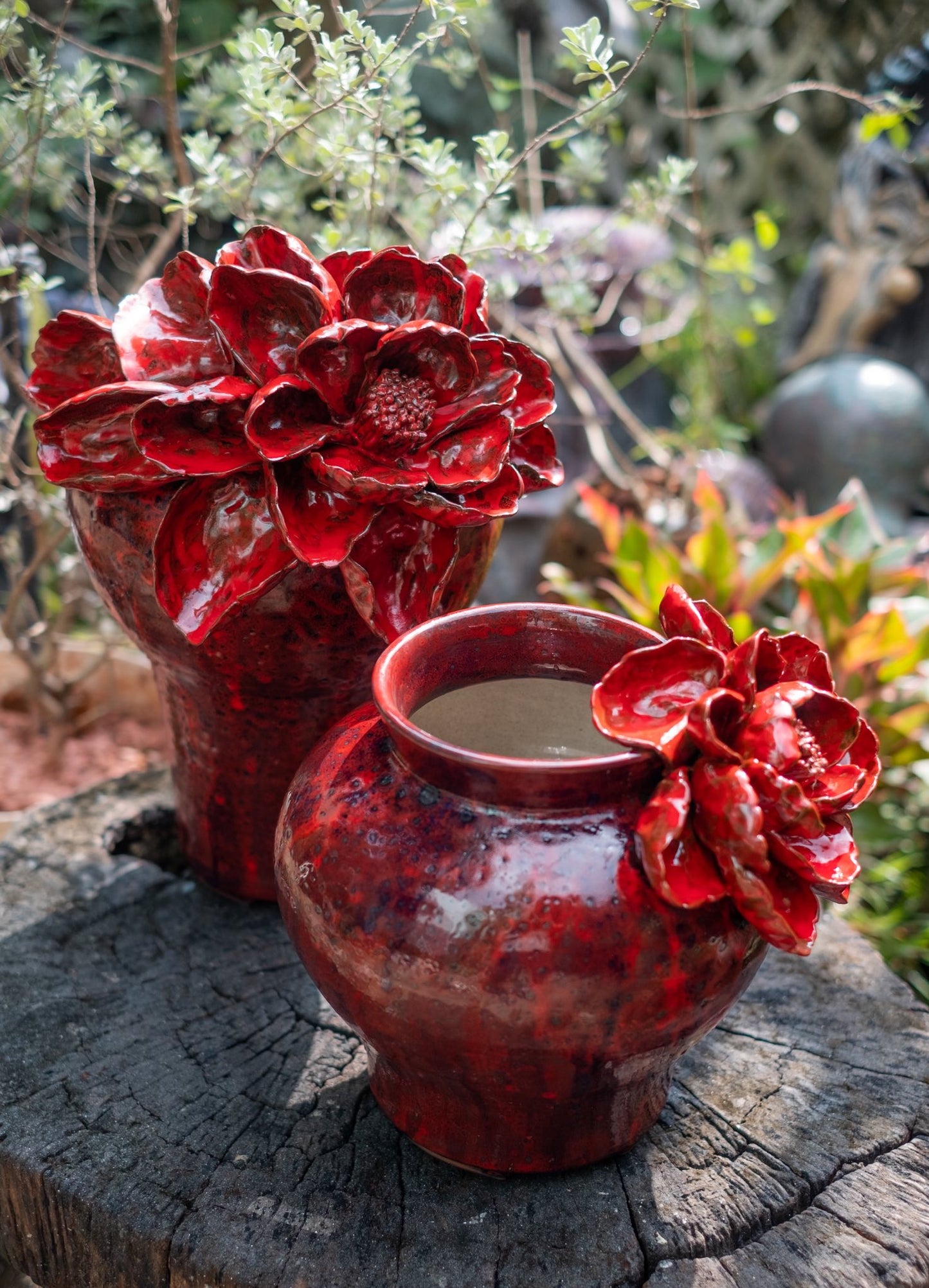 Céleste Céramique – Red Blossom Skulpturales Vasen- & Krug-Set