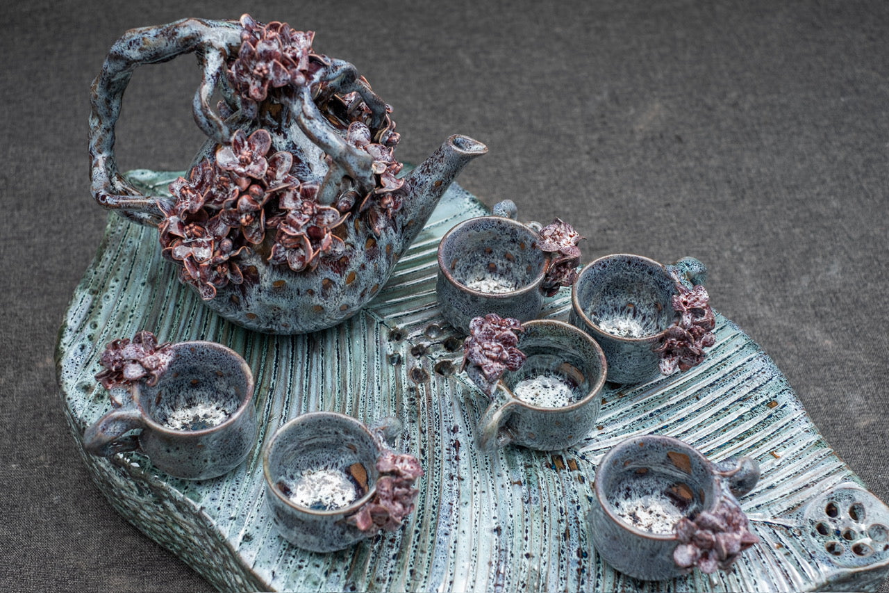 Céleste Céramique - Floral Harmony Tea Set