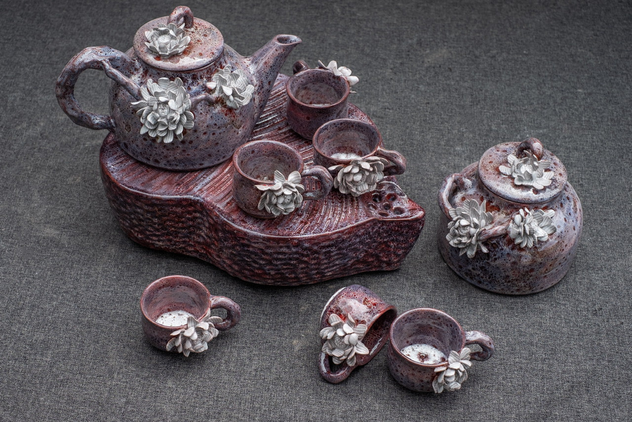 Céleste Céramique - Crimson Blossom Tea Set